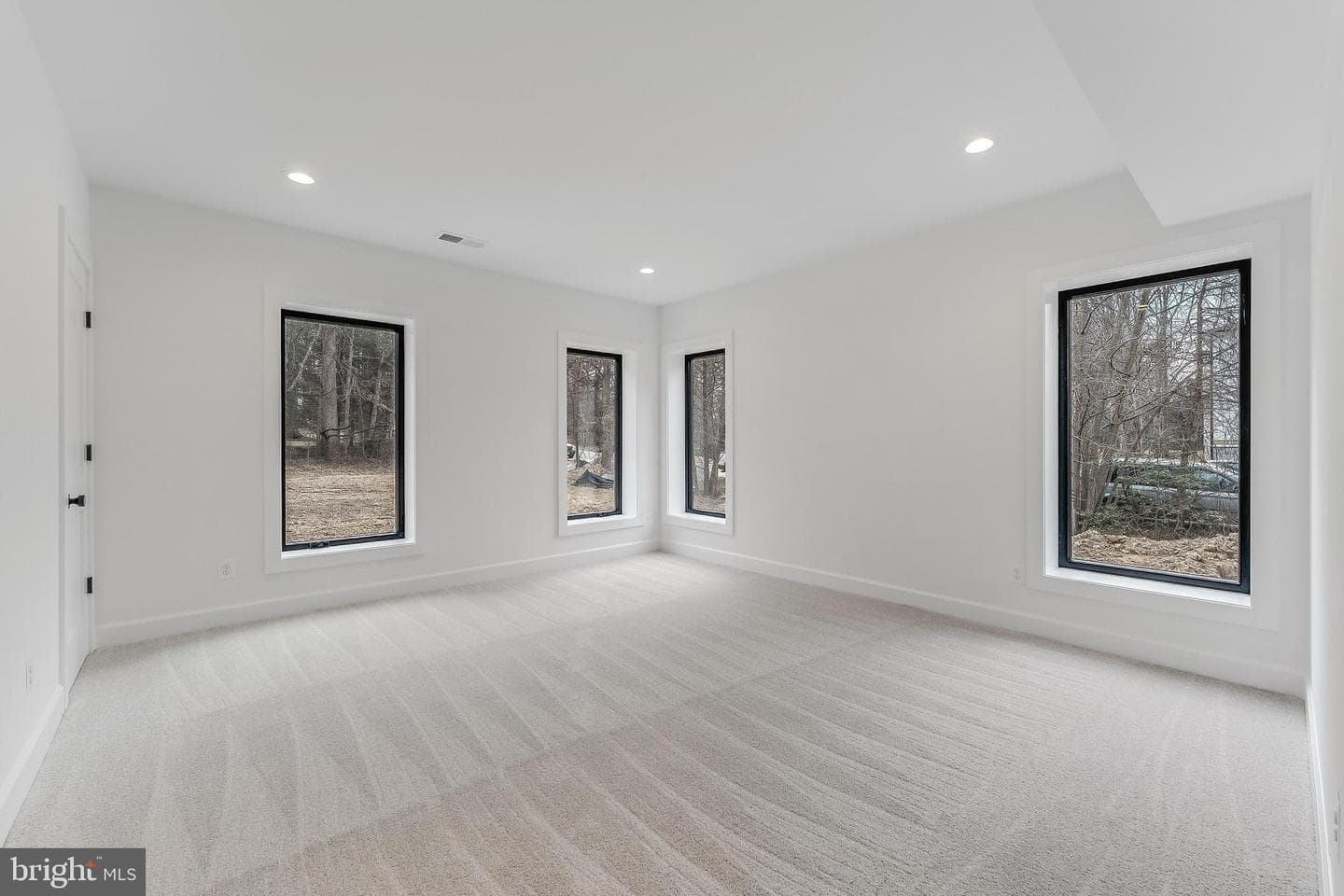 731 Ellsworth Avenue photo 67