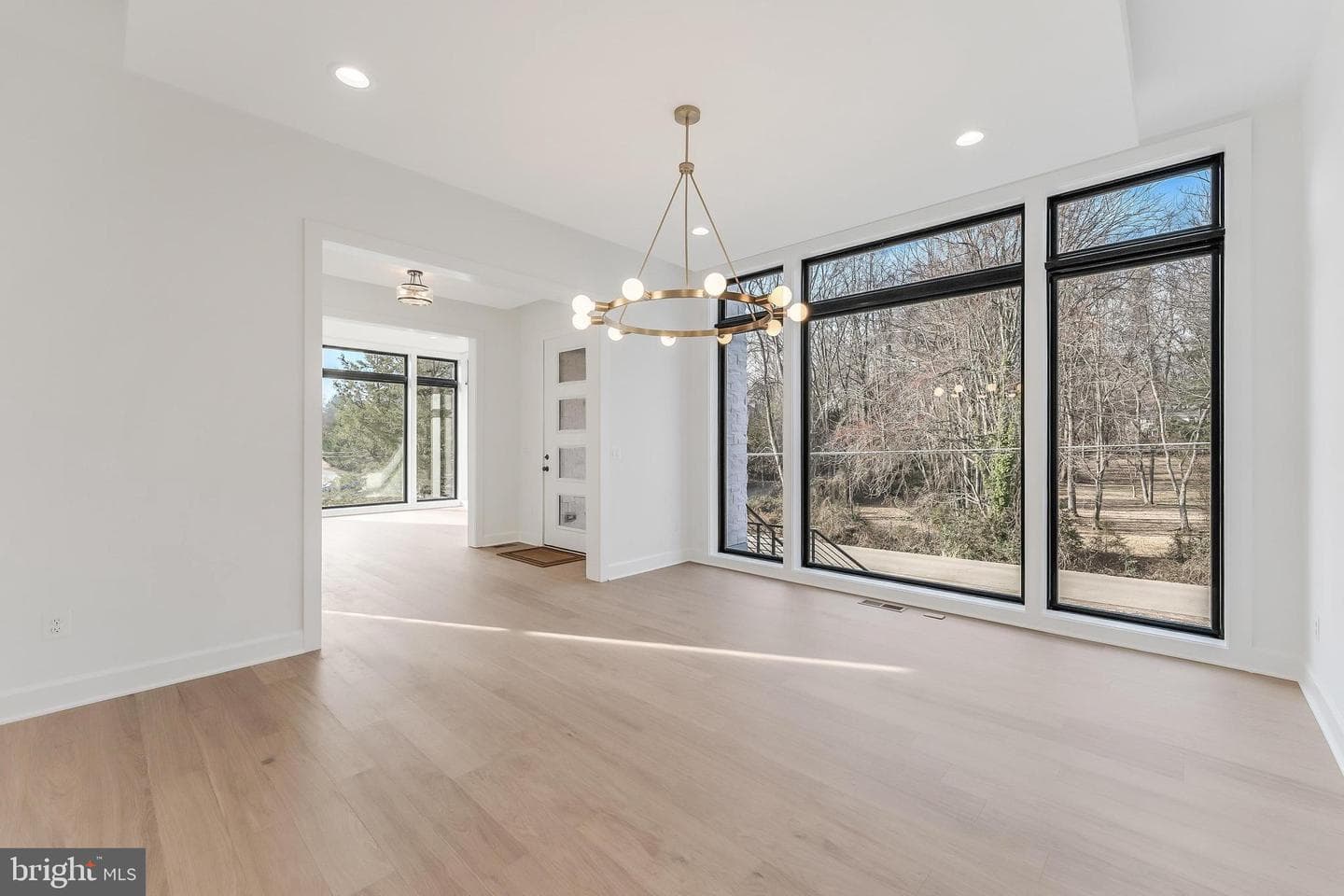 731 Ellsworth Avenue photo 9