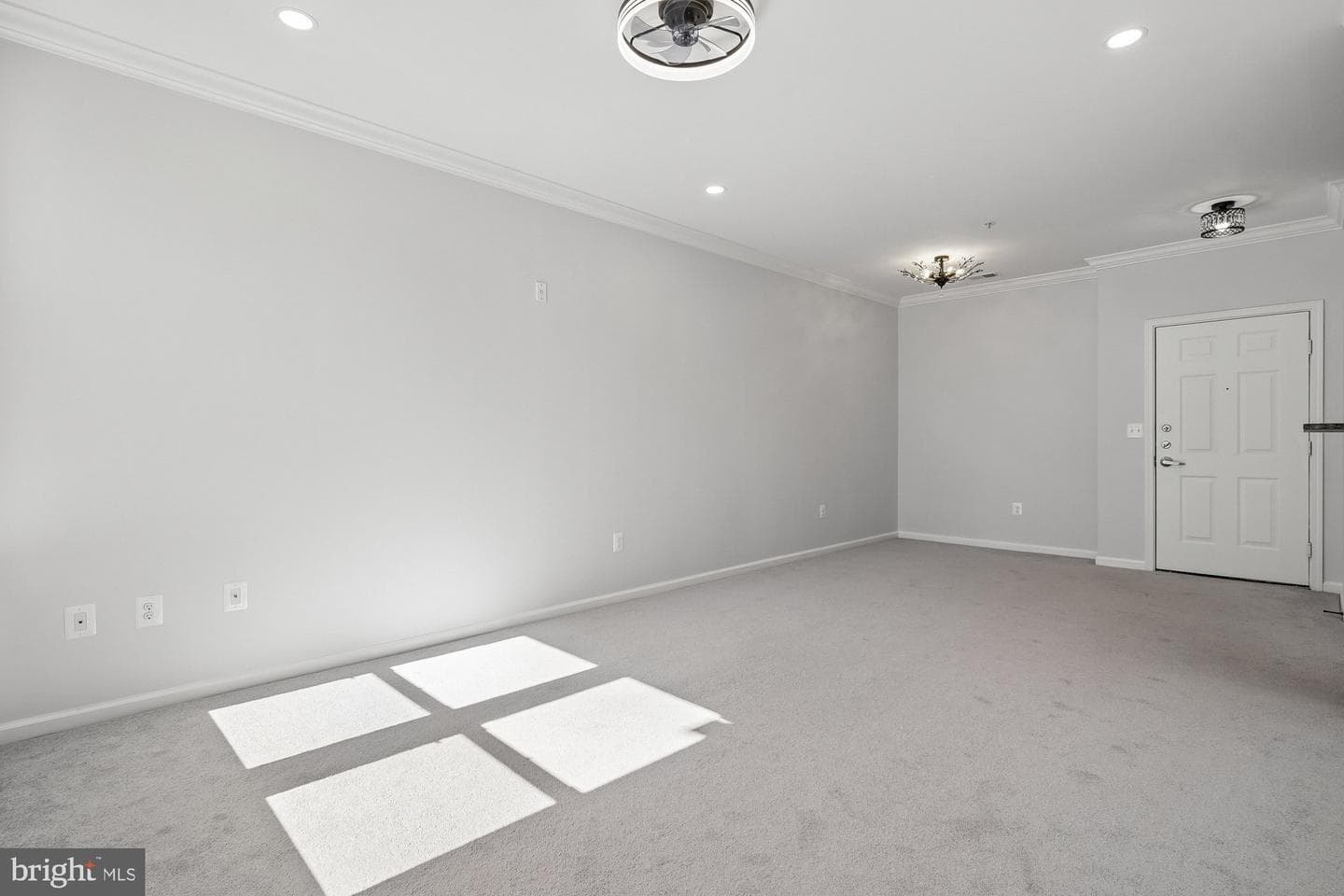 12000 Market Street #371 photo 20