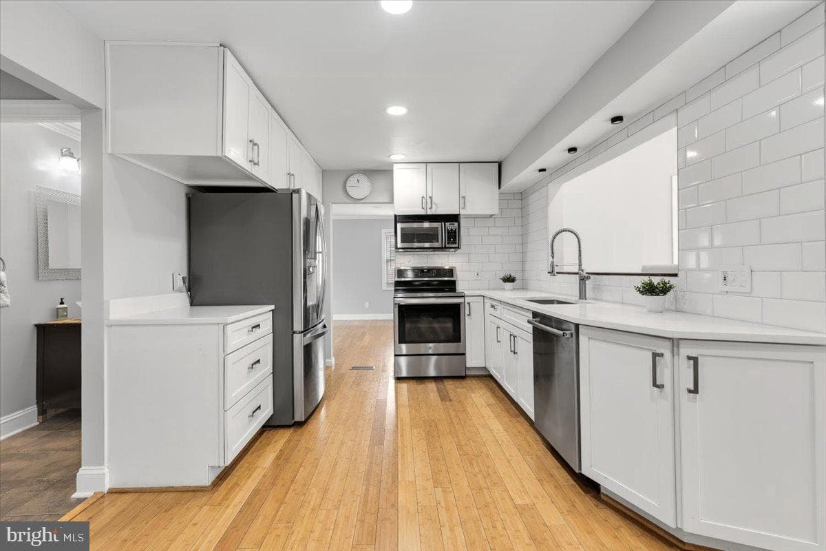 13113 Madonna Lane photo 12