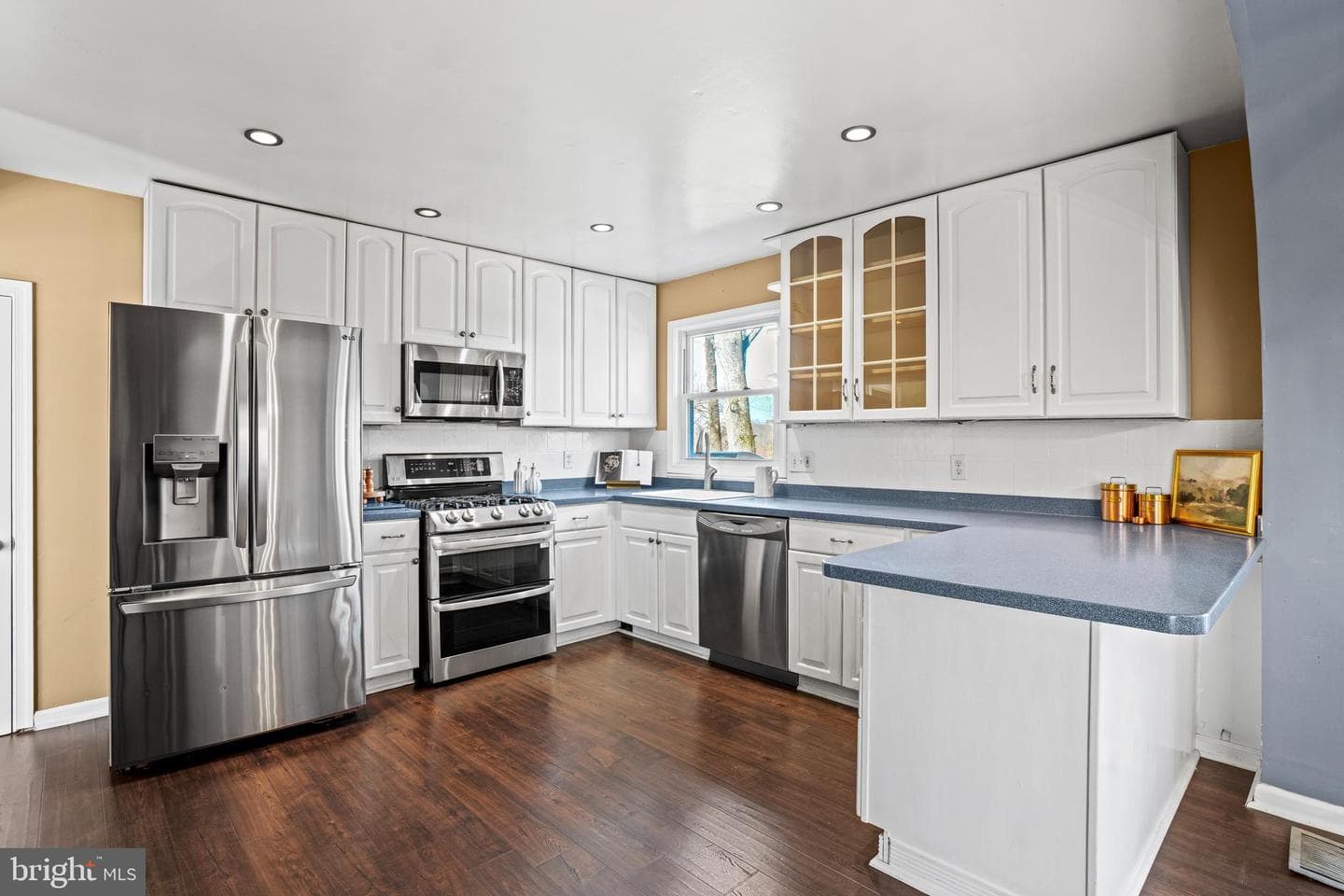 6708 Portree Court photo 3