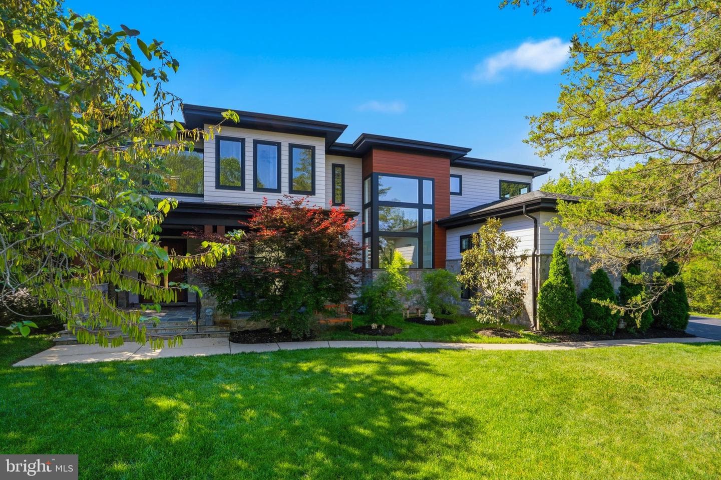 1513 Oakview Drive, Mclean