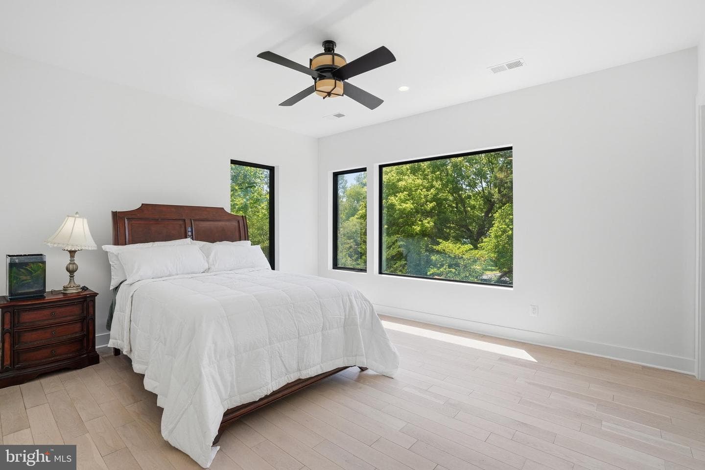 1513 Oakview Drive photo 40