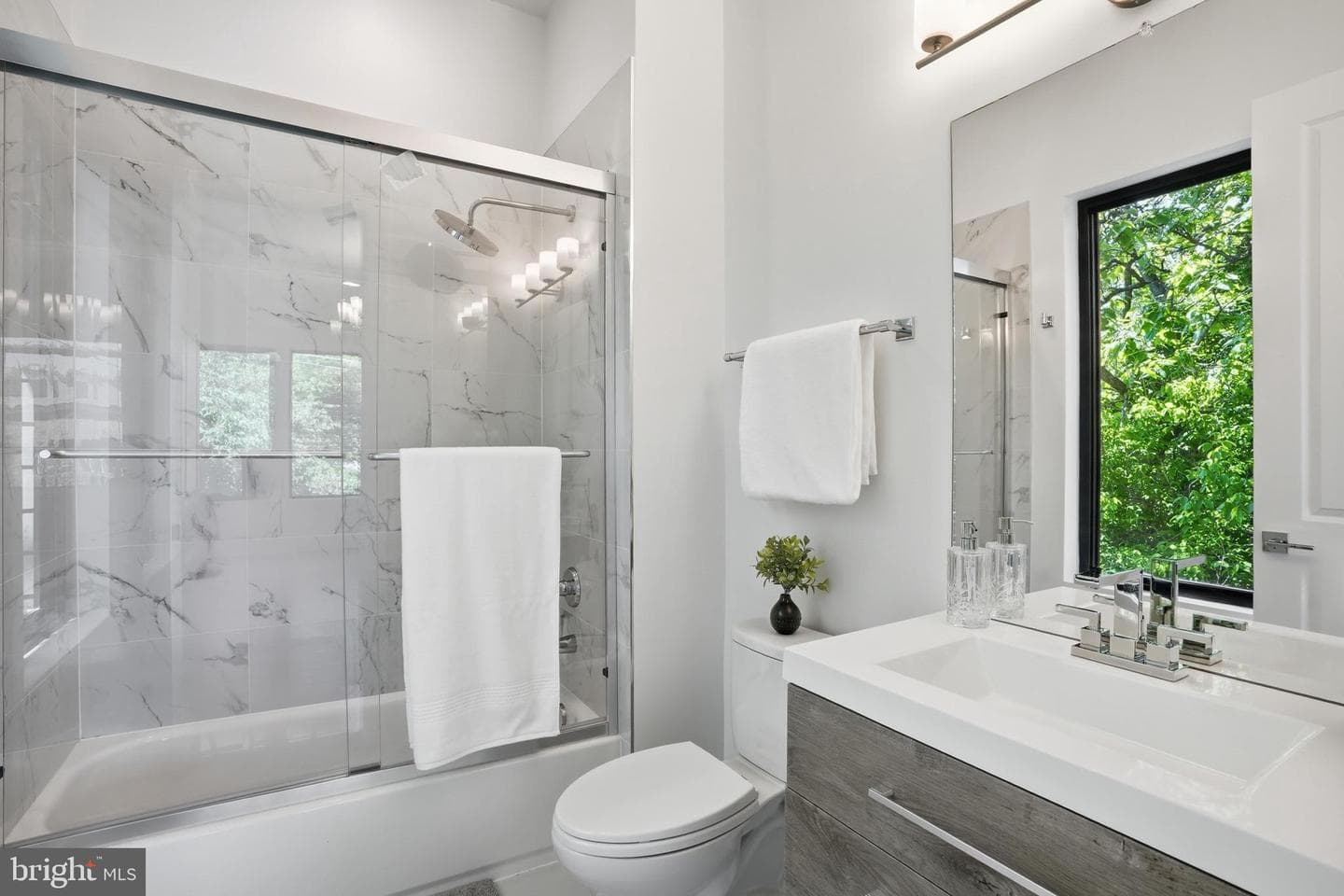 1513 Oakview Drive photo 44
