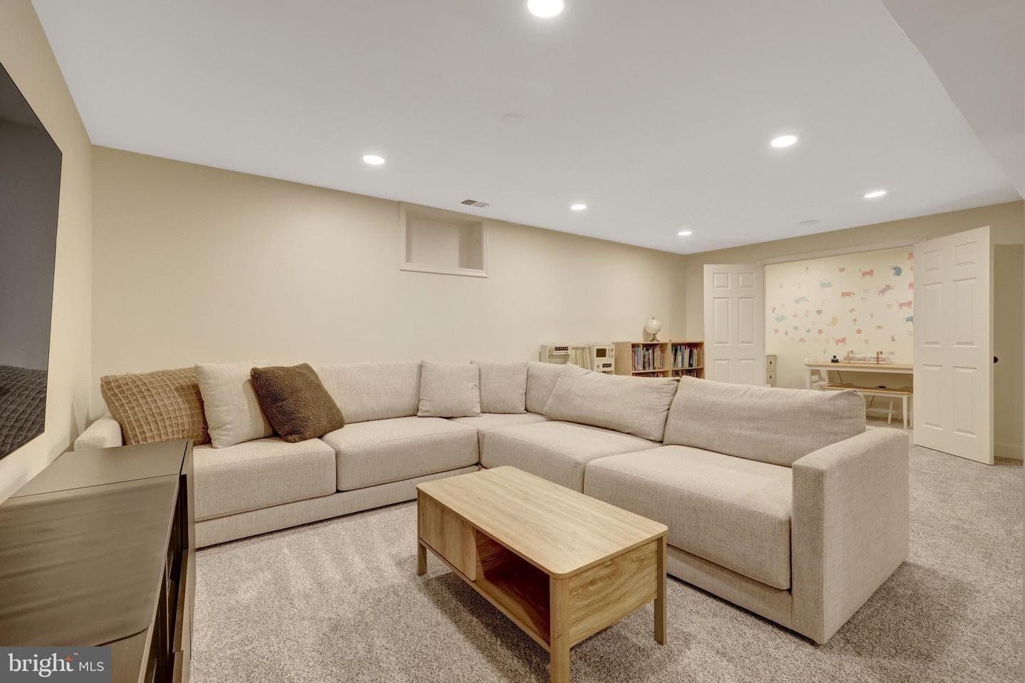 2818 Center Ridge Drive photo 44
