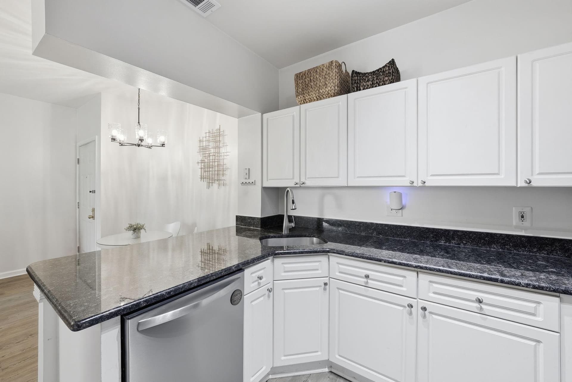 12903 Alton Square #202 photo 5