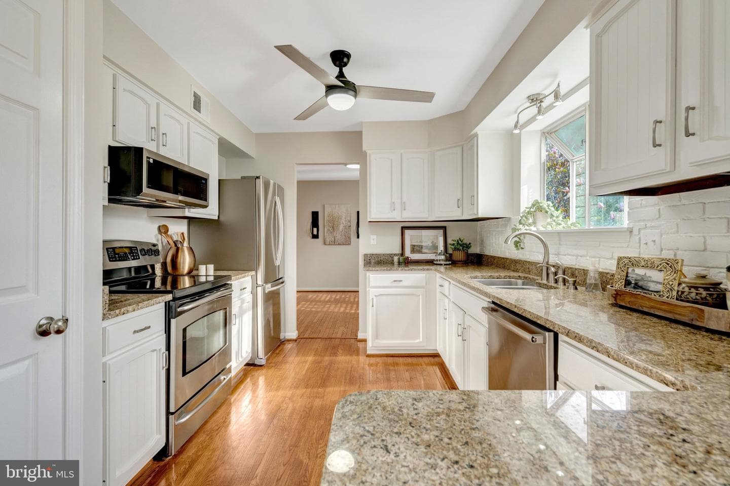 4319 General Kearny Court photo 12