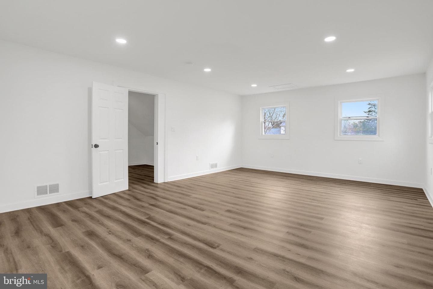 4816 Edwards Street photo 17