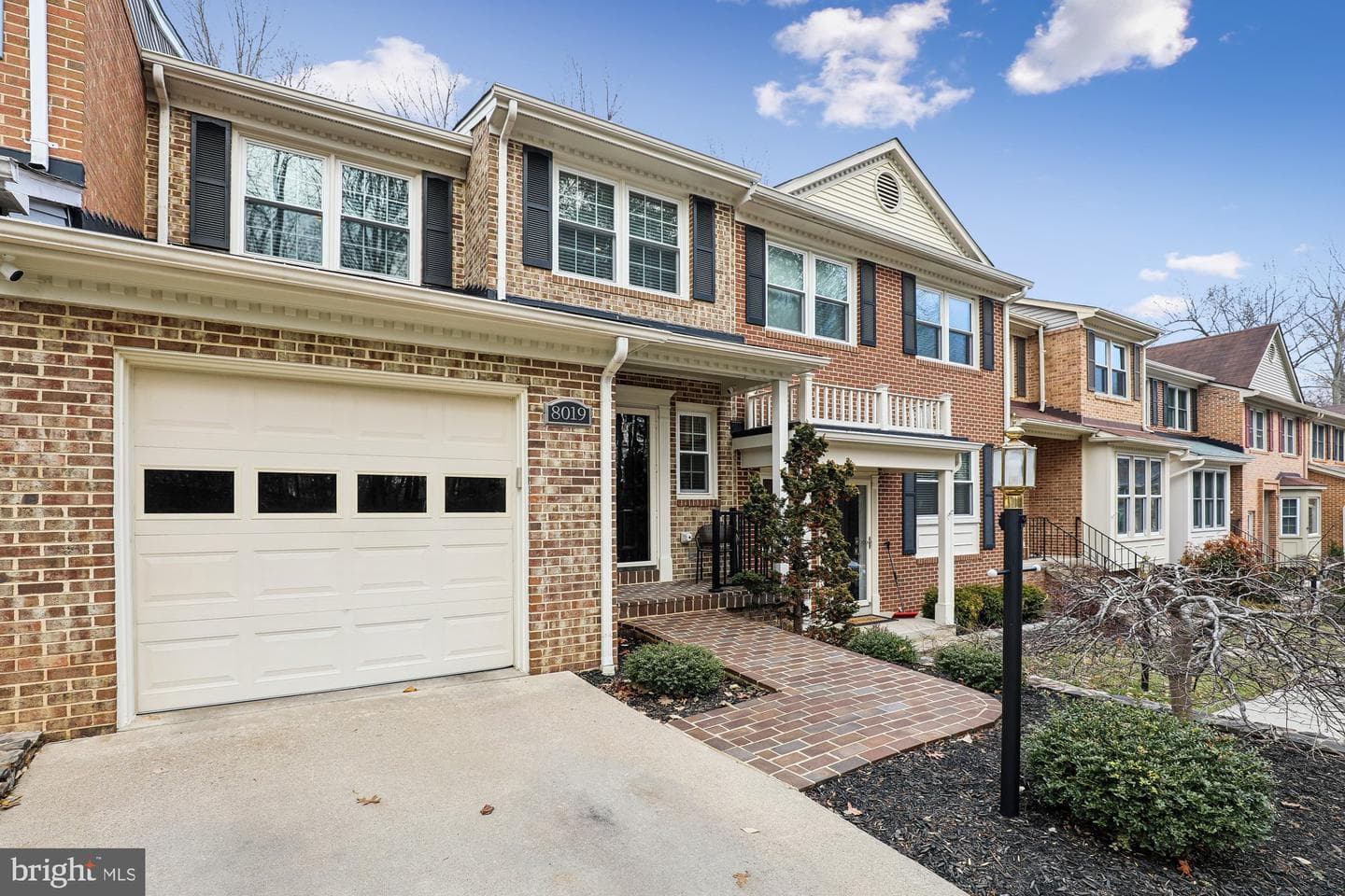 8019 Galla Knoll Circle photo 2