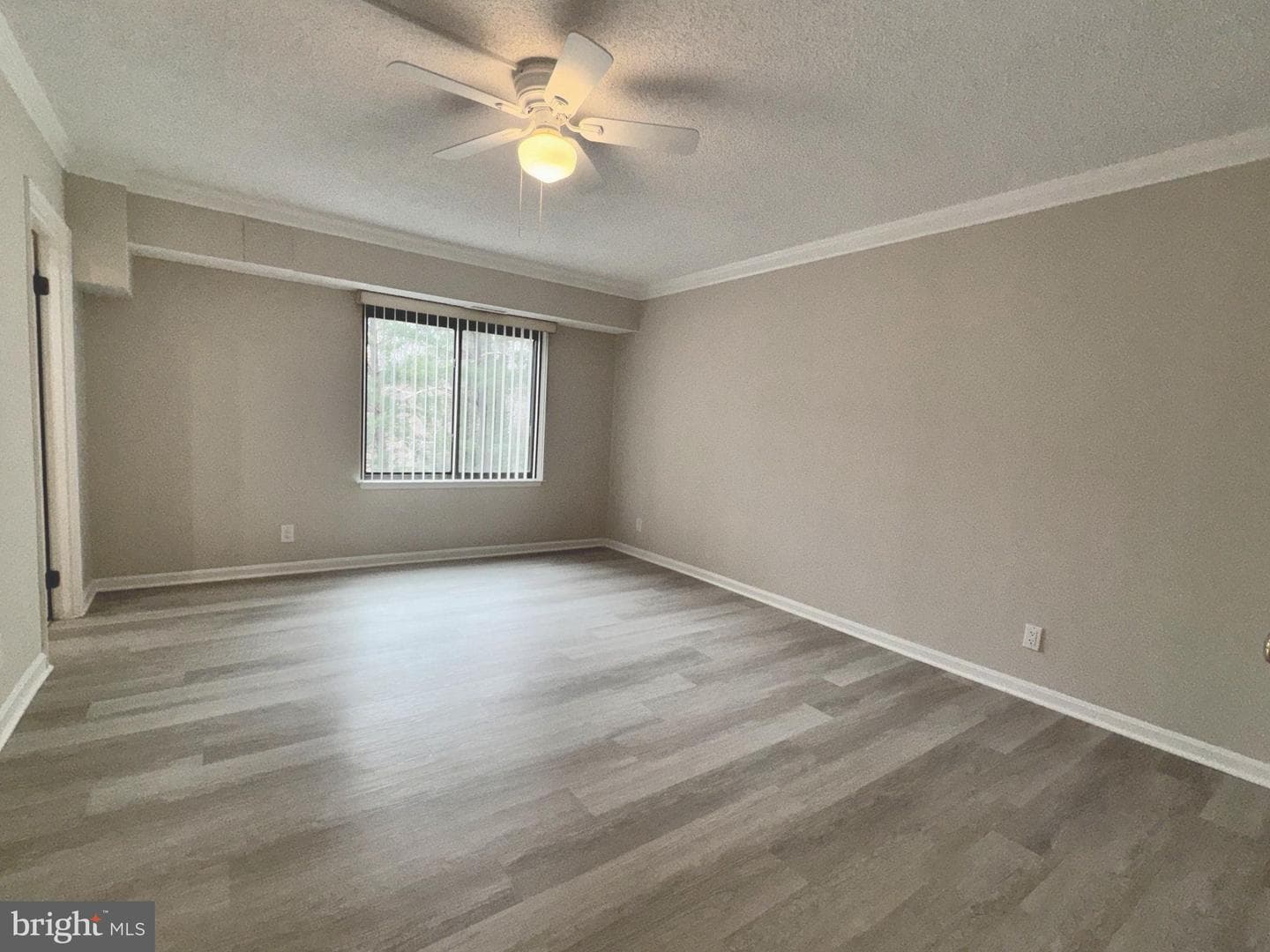3800 Powell Lane #302 photo 12