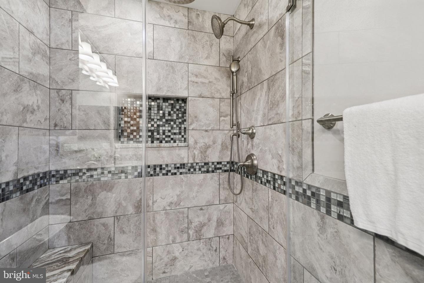 8413 Hollis Lane photo 30
