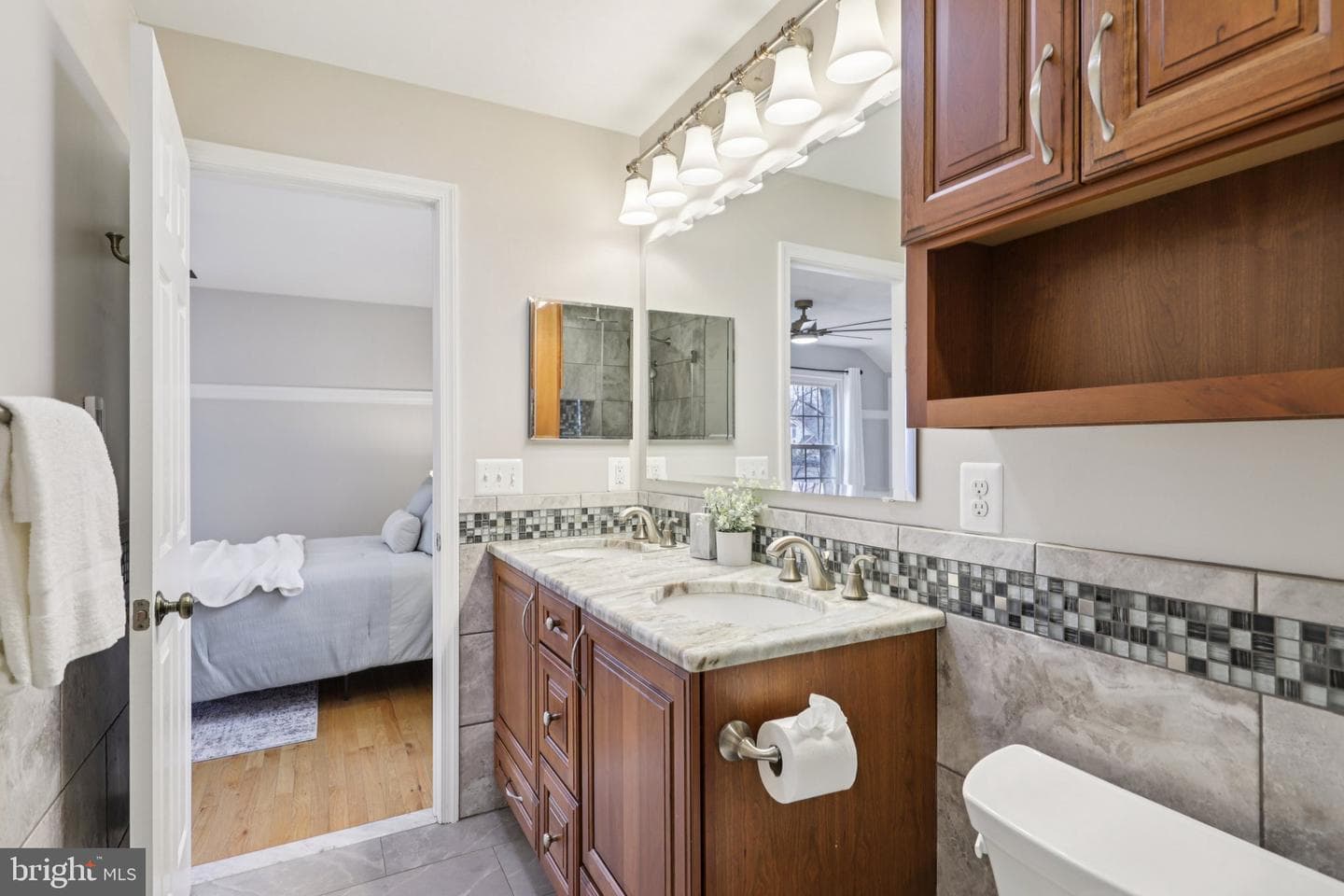 8413 Hollis Lane photo 31