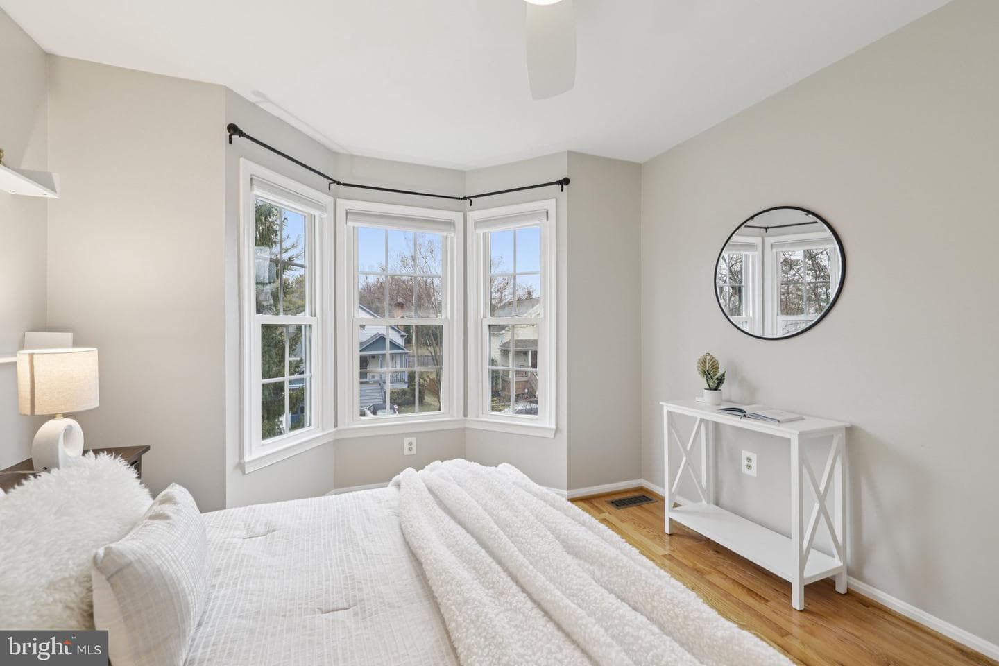 8413 Hollis Lane photo 33