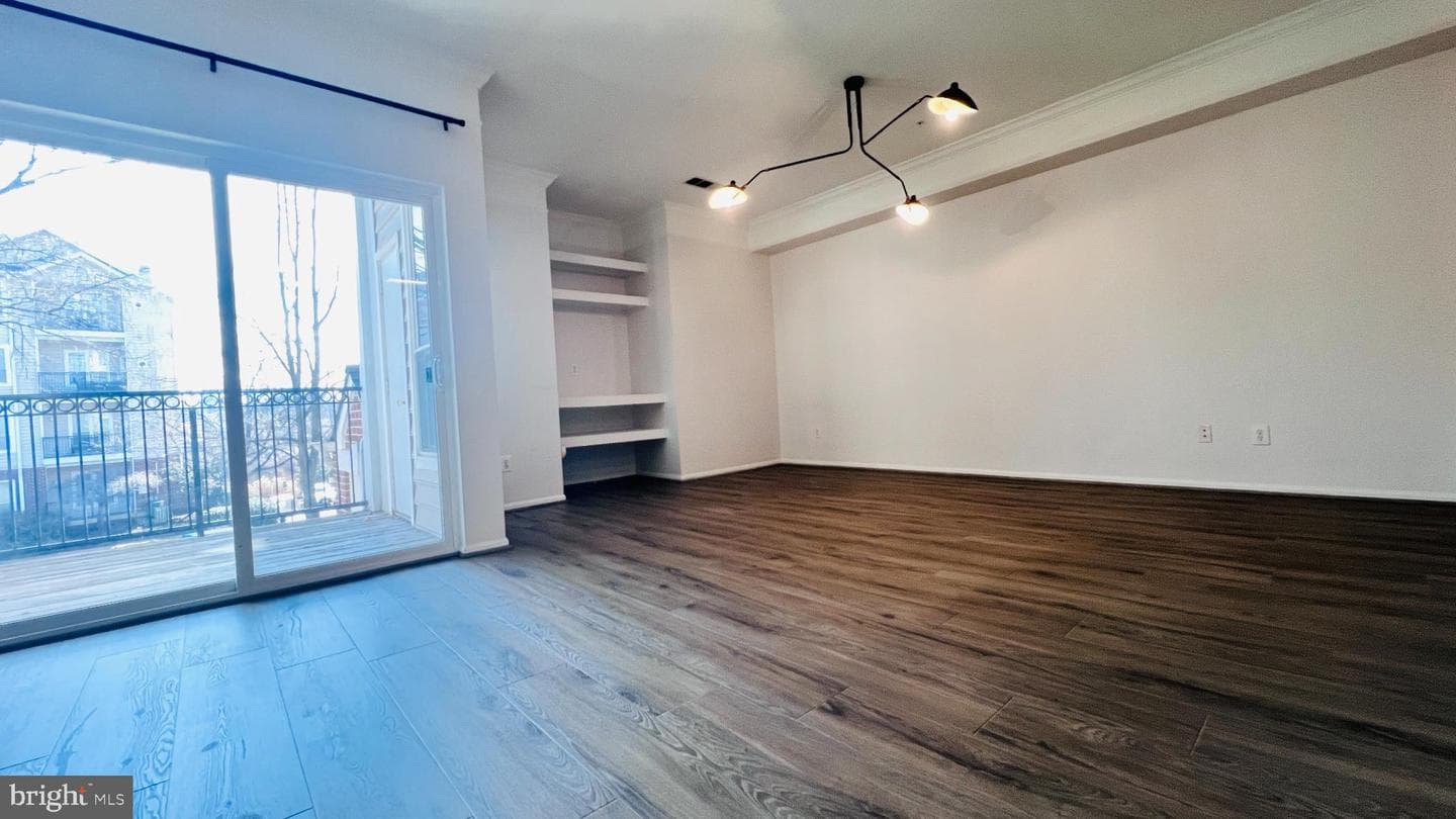1600 Spring Gate Drive #2206, Mclean