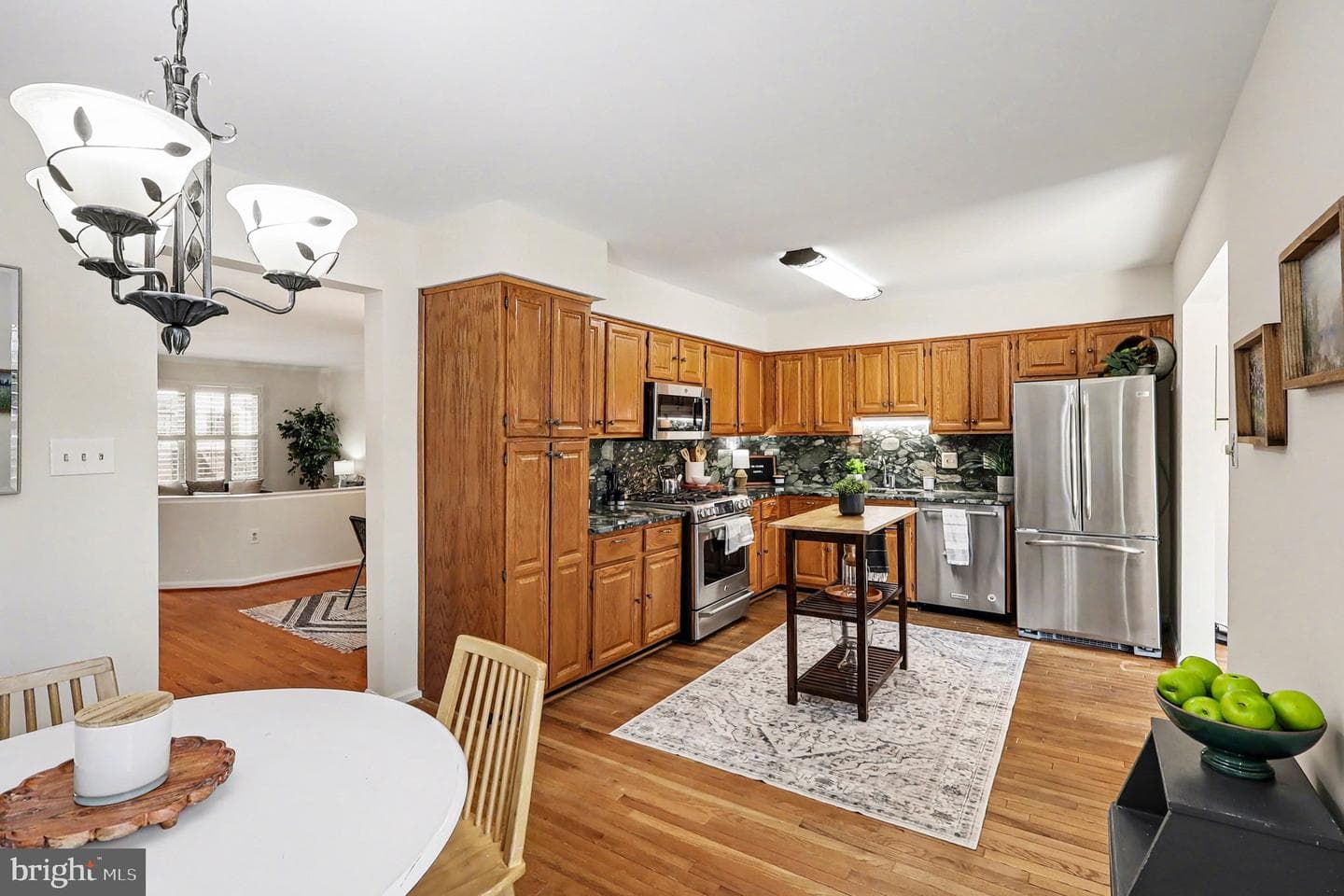 8433 Millwood Drive photo 9