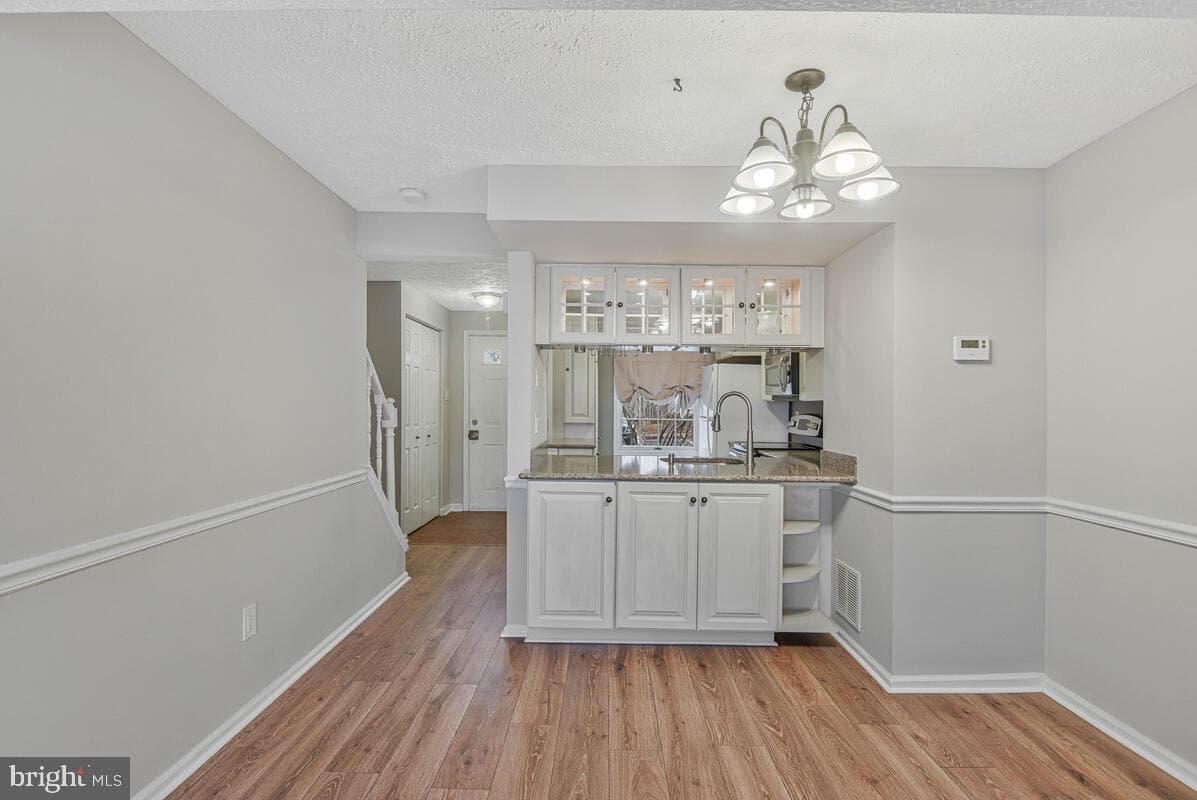 8524 Blue Rock Lane photo 13