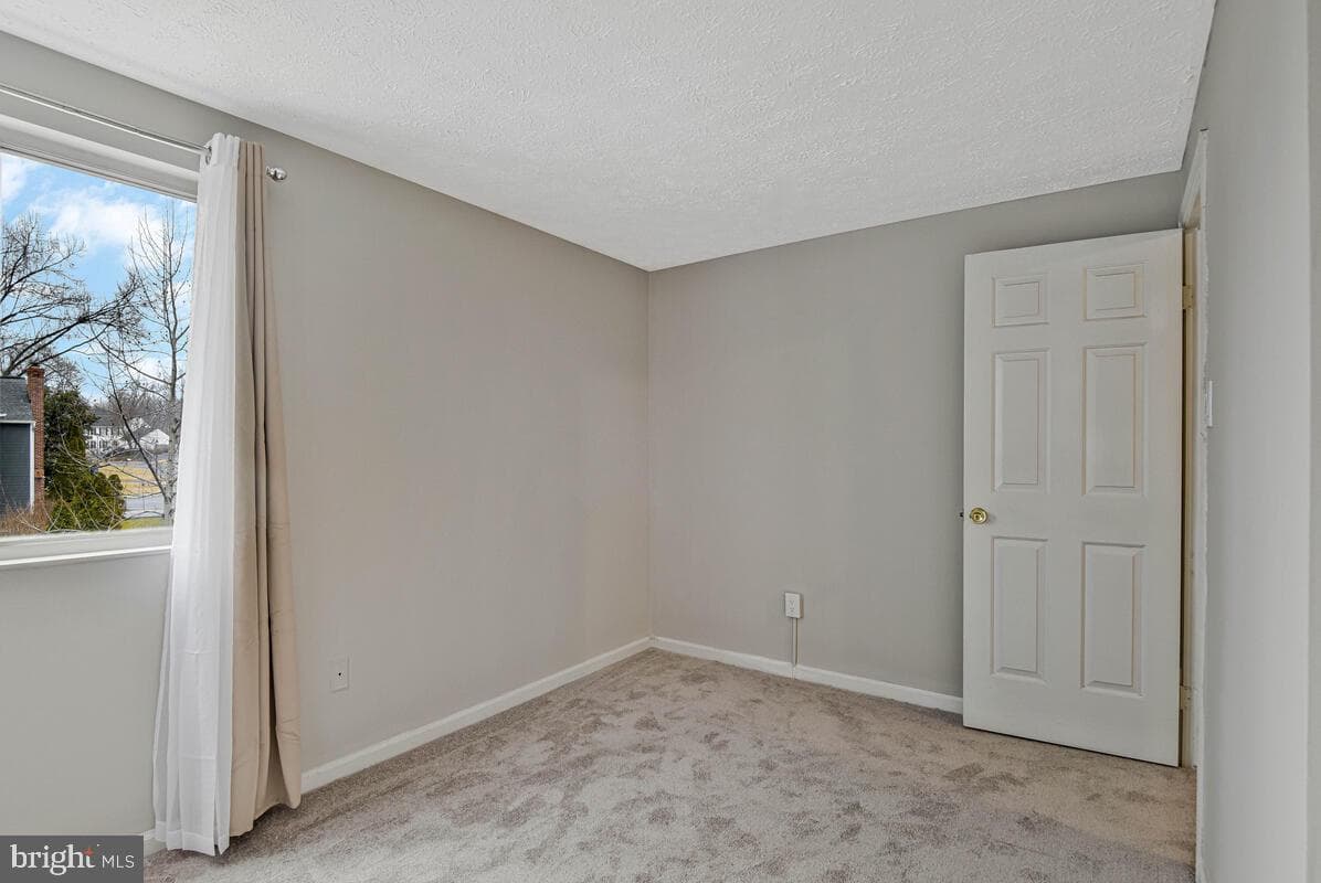 8524 Blue Rock Lane photo 15