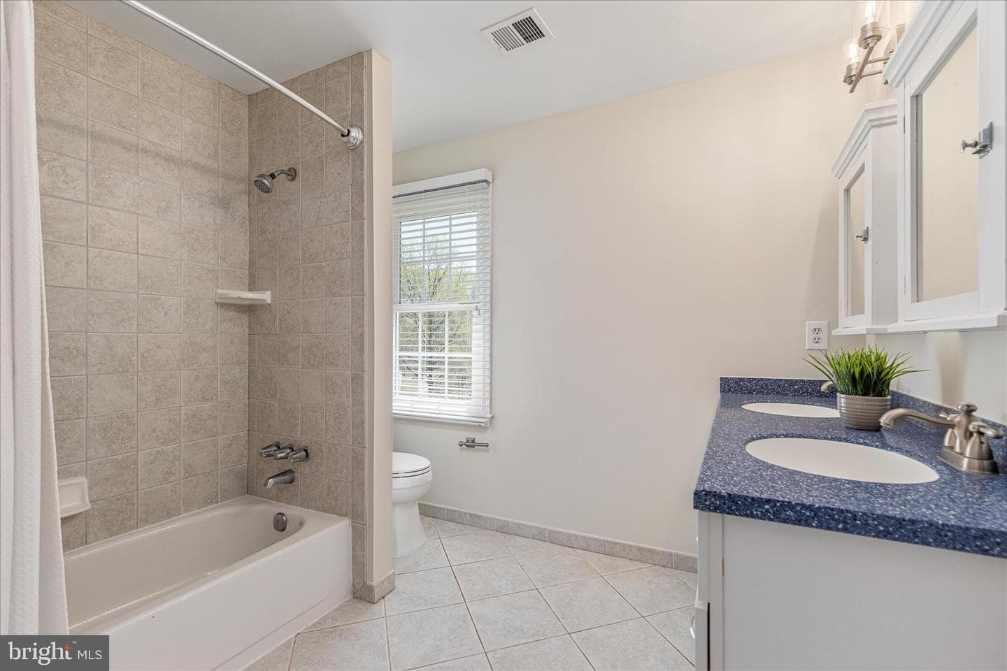 9910 Chase Hill Court photo 31