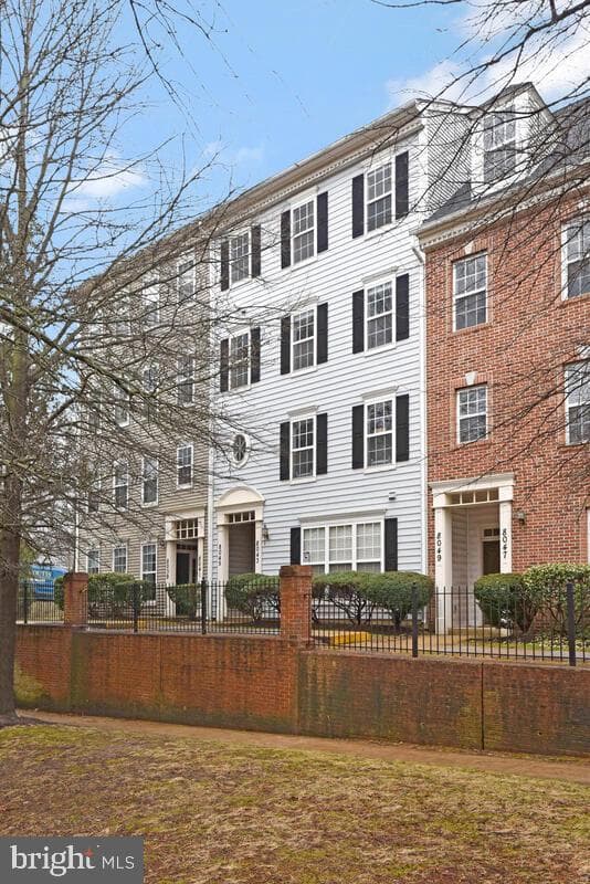 8045 Gatehouse Road #17