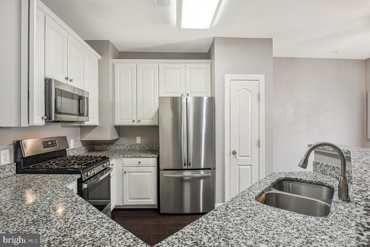 8045 Gatehouse Road #17 photo 14