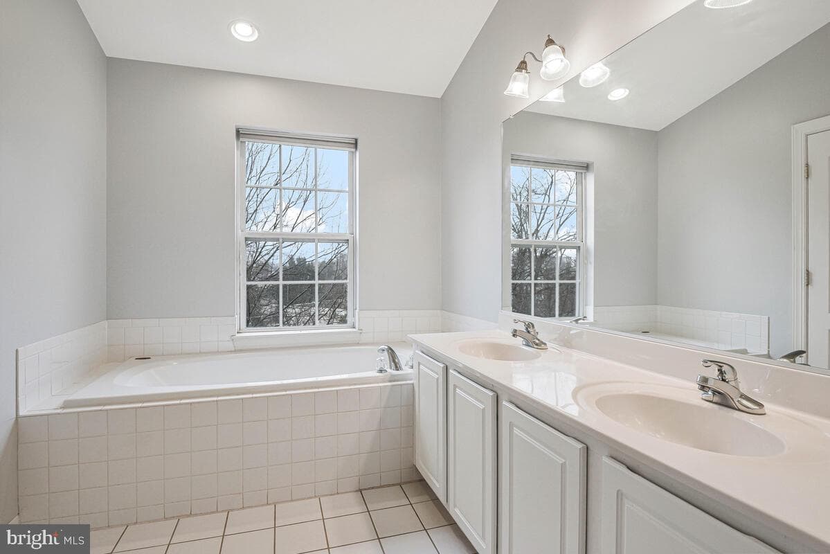 8045 Gatehouse Road #17 photo 26