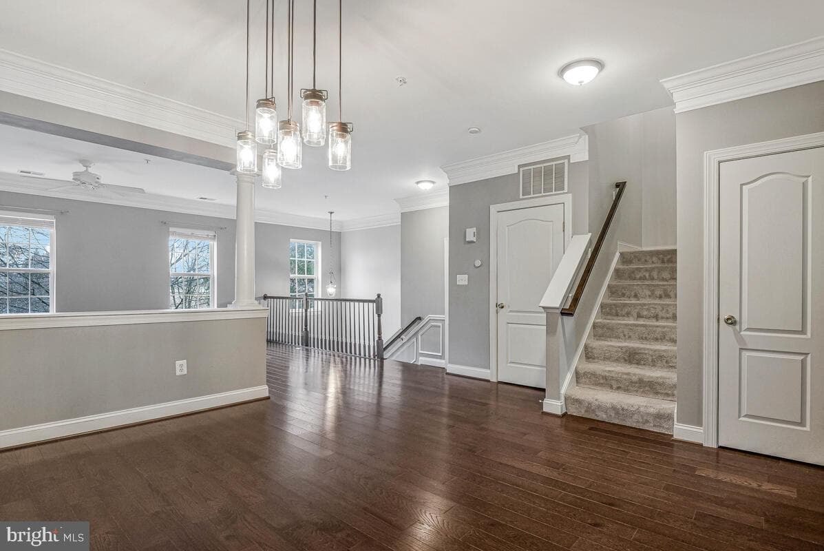8045 Gatehouse Road #17 photo 5