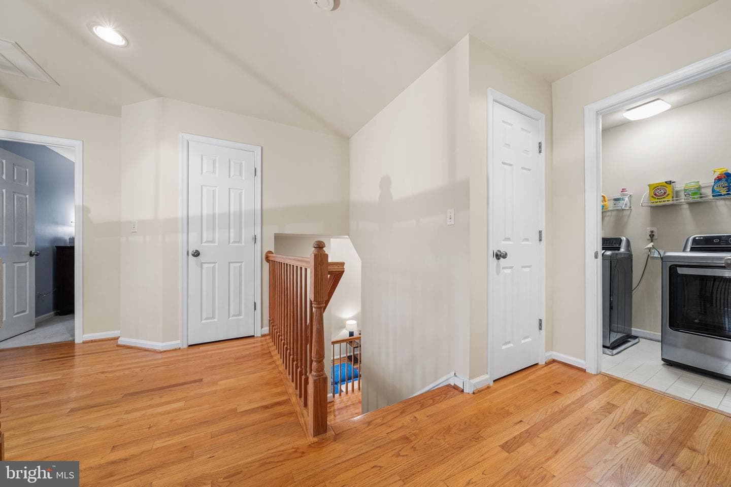 2784 Devonshire Garden Court photo 32