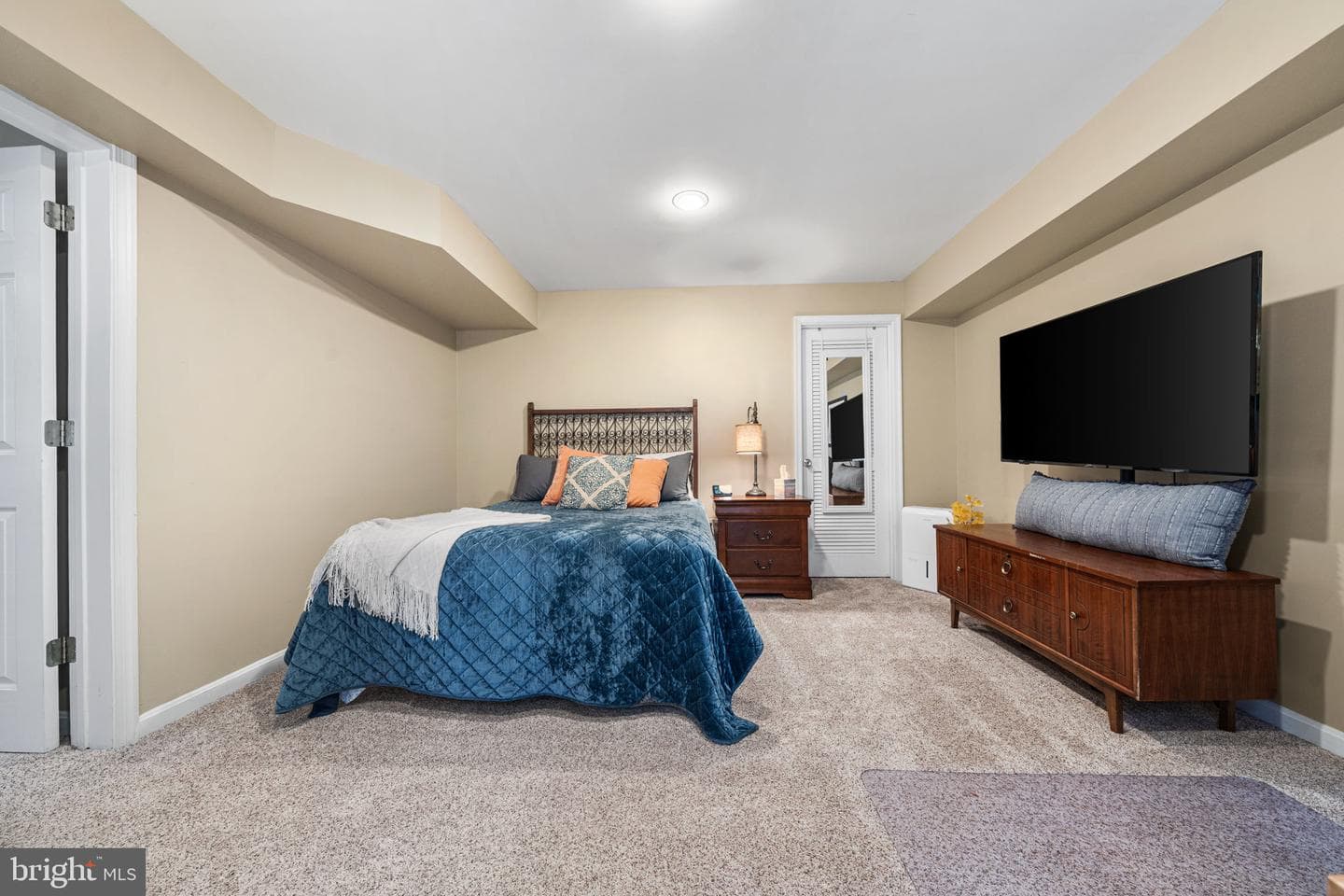 2784 Devonshire Garden Court photo 45