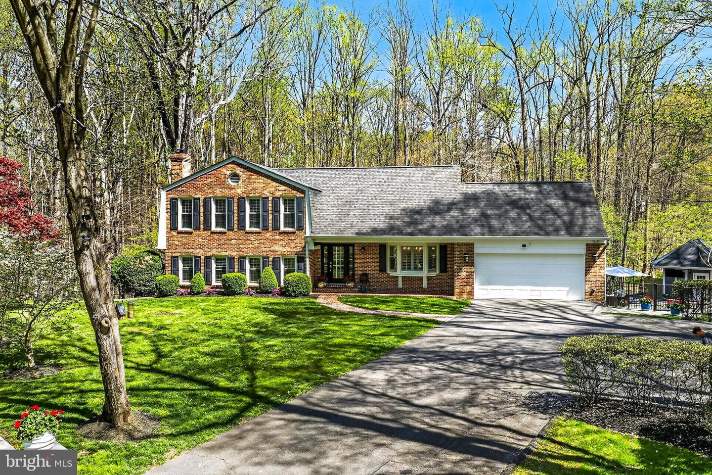 6221 Ballsford Drive