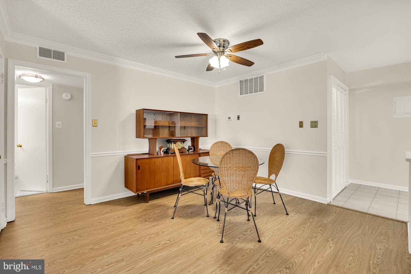 3117 Patrick Henry Dr # 430 photo 6