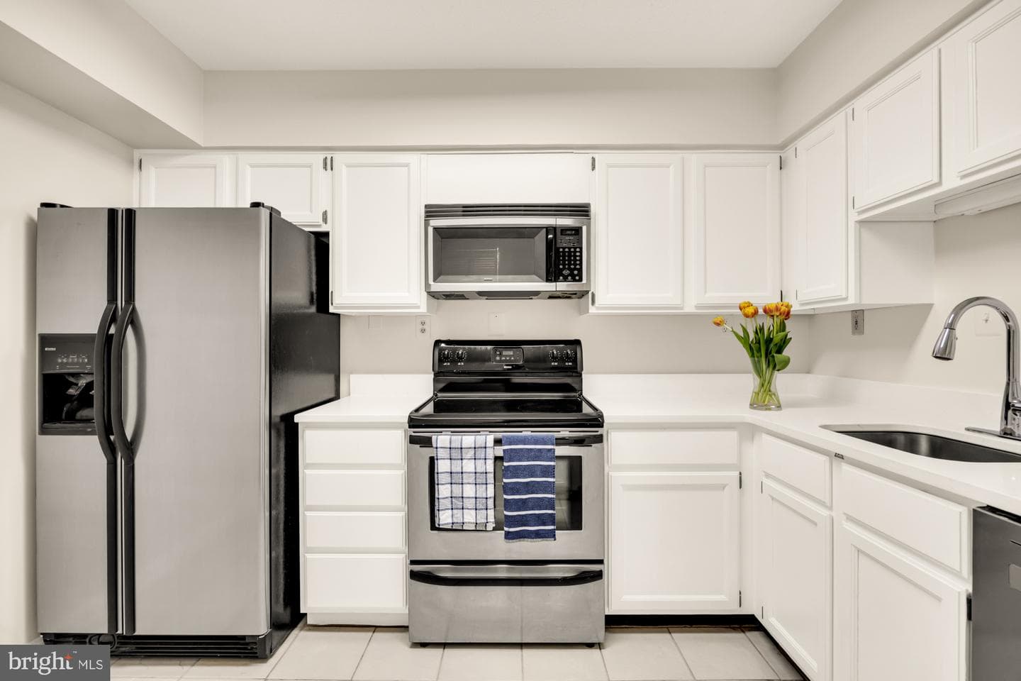 3117 Patrick Henry Dr # 430 photo 8