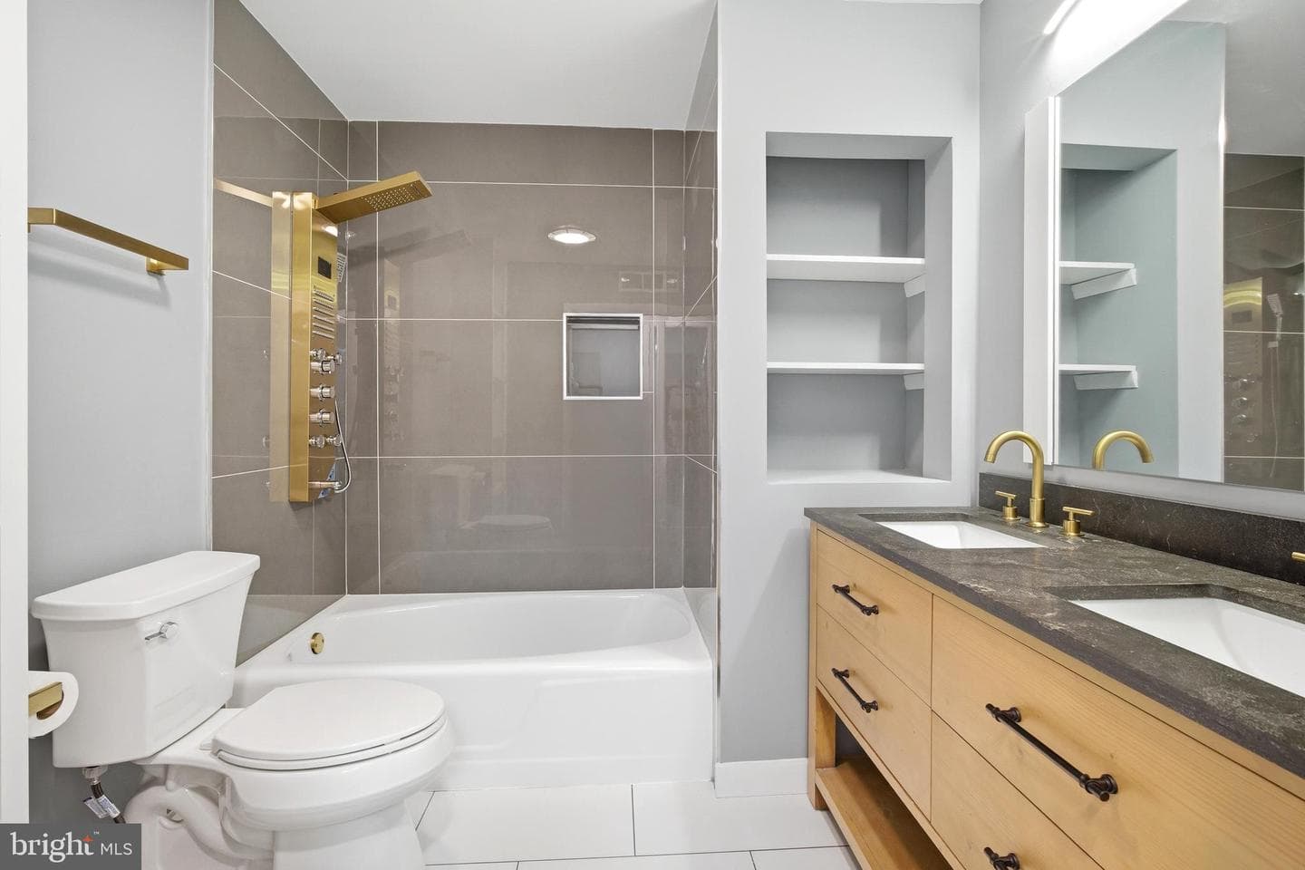 7917 Ashton Street photo 20