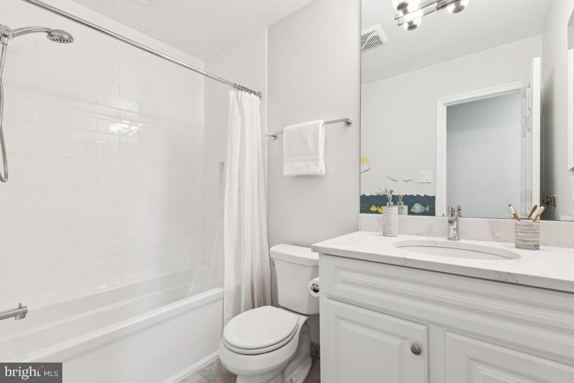 2926 Fort Lee Street photo 29
