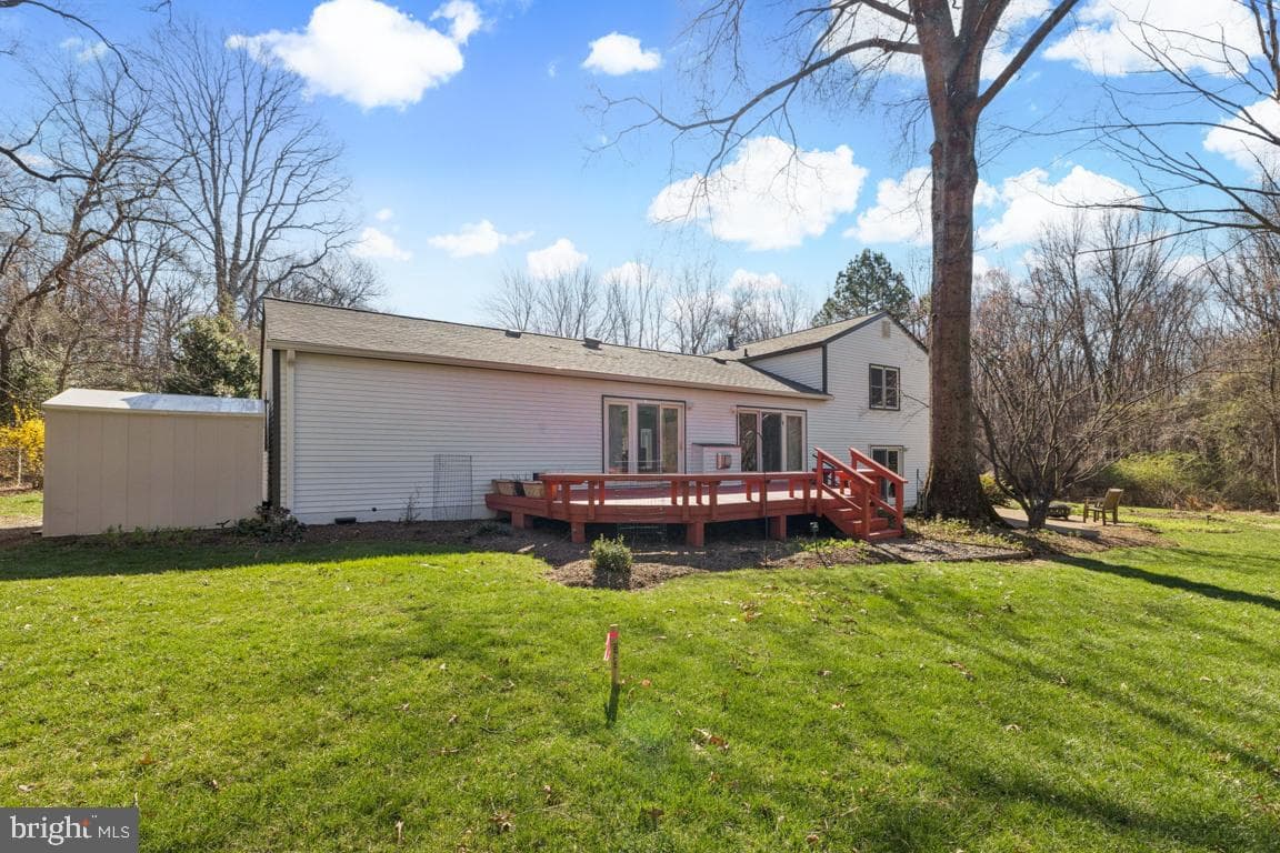 2926 Fort Lee Street photo 42