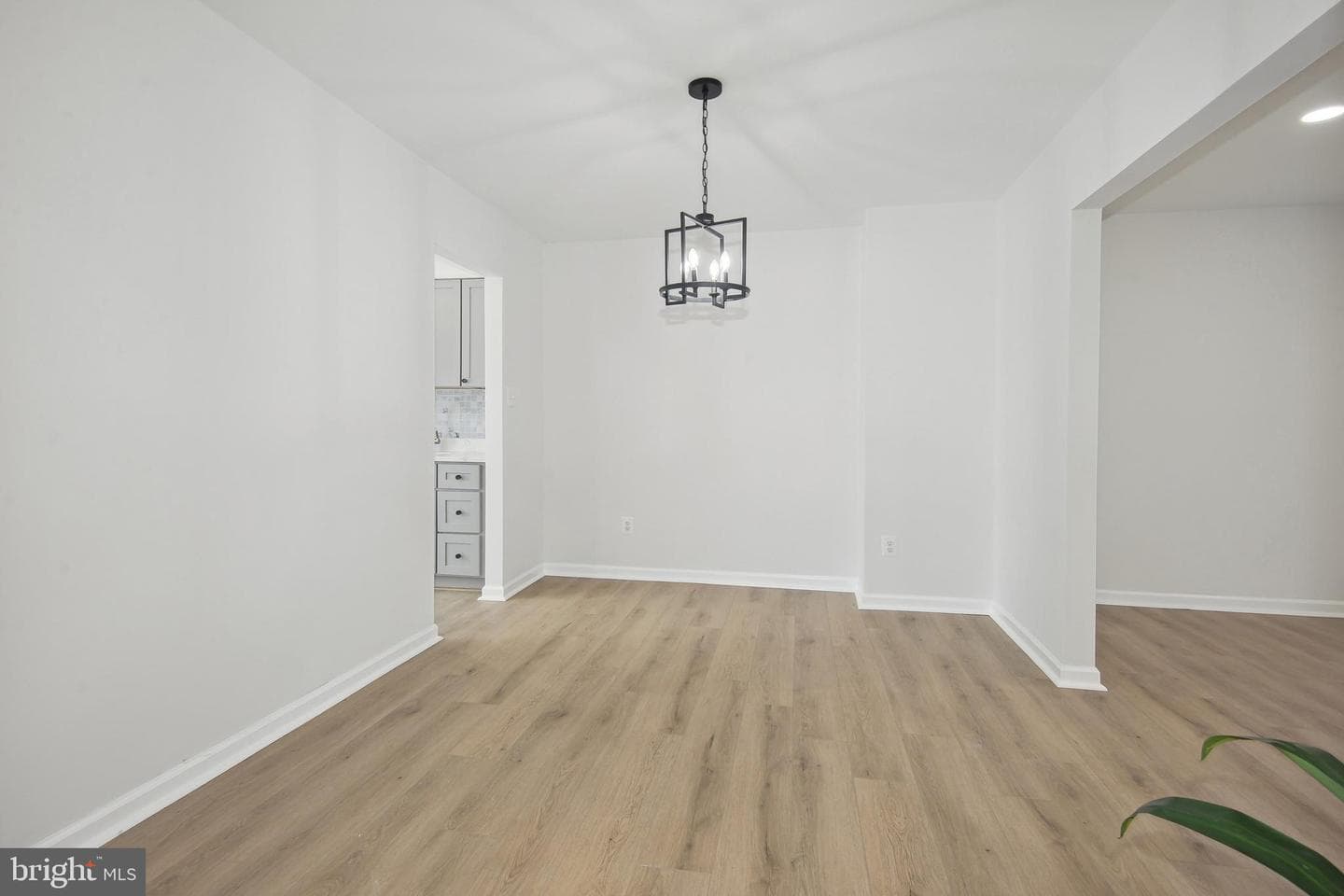 4638 Linmar Court photo 8