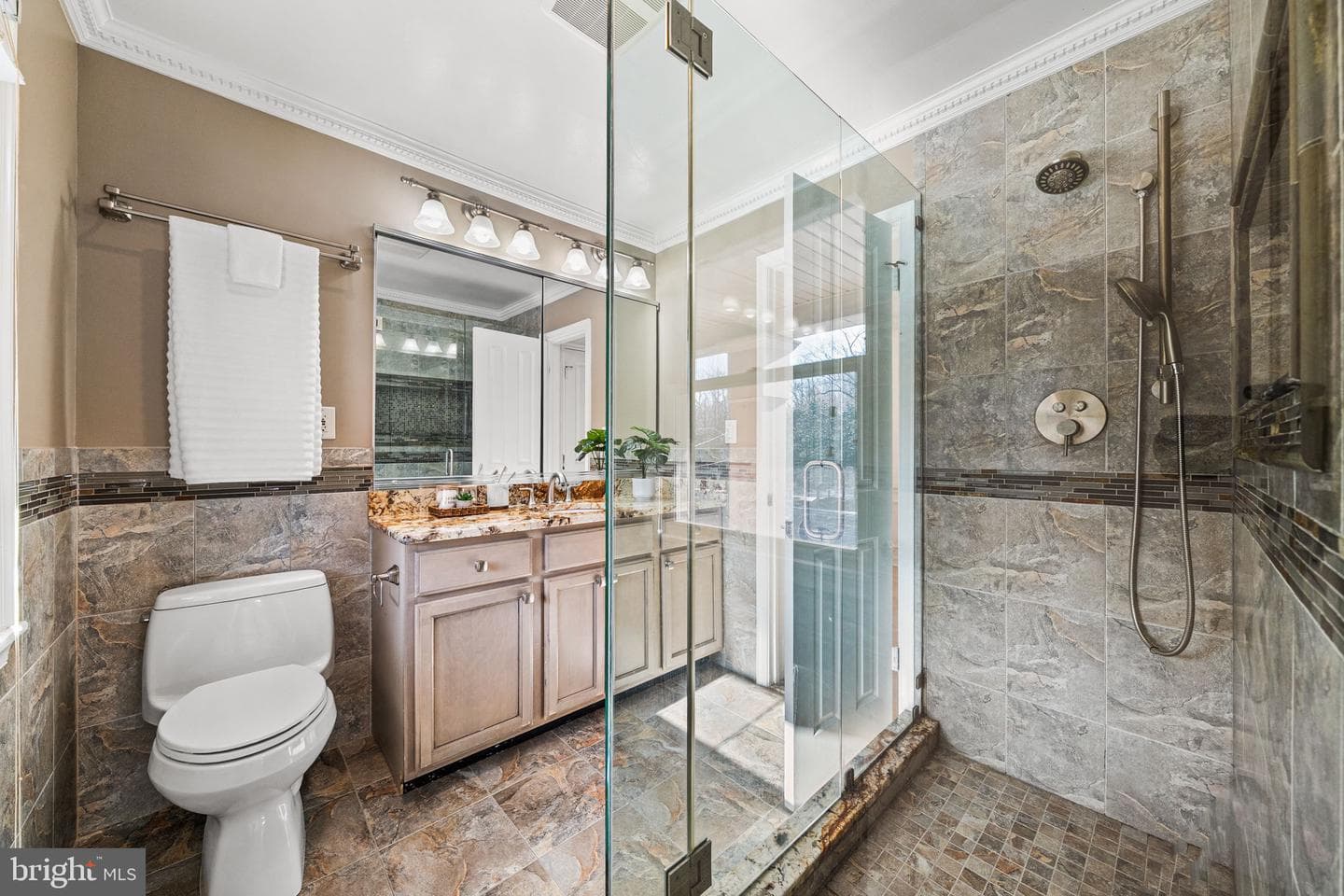 7305 Fort Hunt Road photo 33