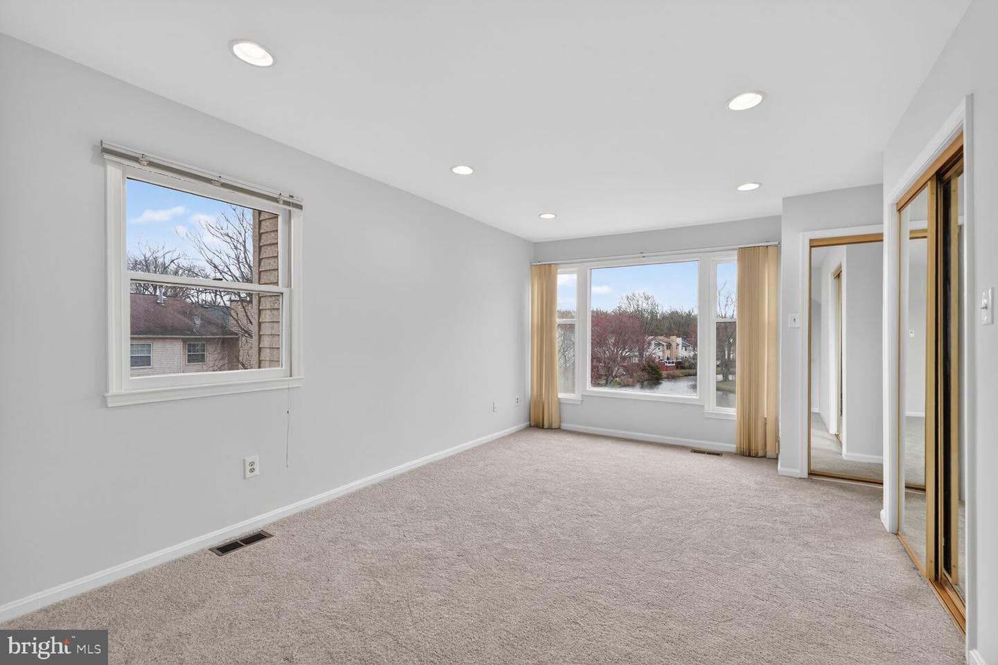 7108 Lake Cove Drive photo 16