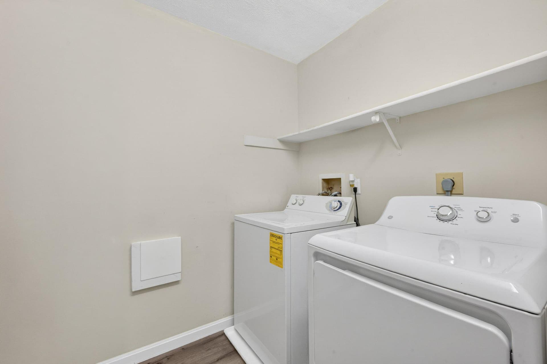 10146 Oakton Terrace Road #10146 photo 20