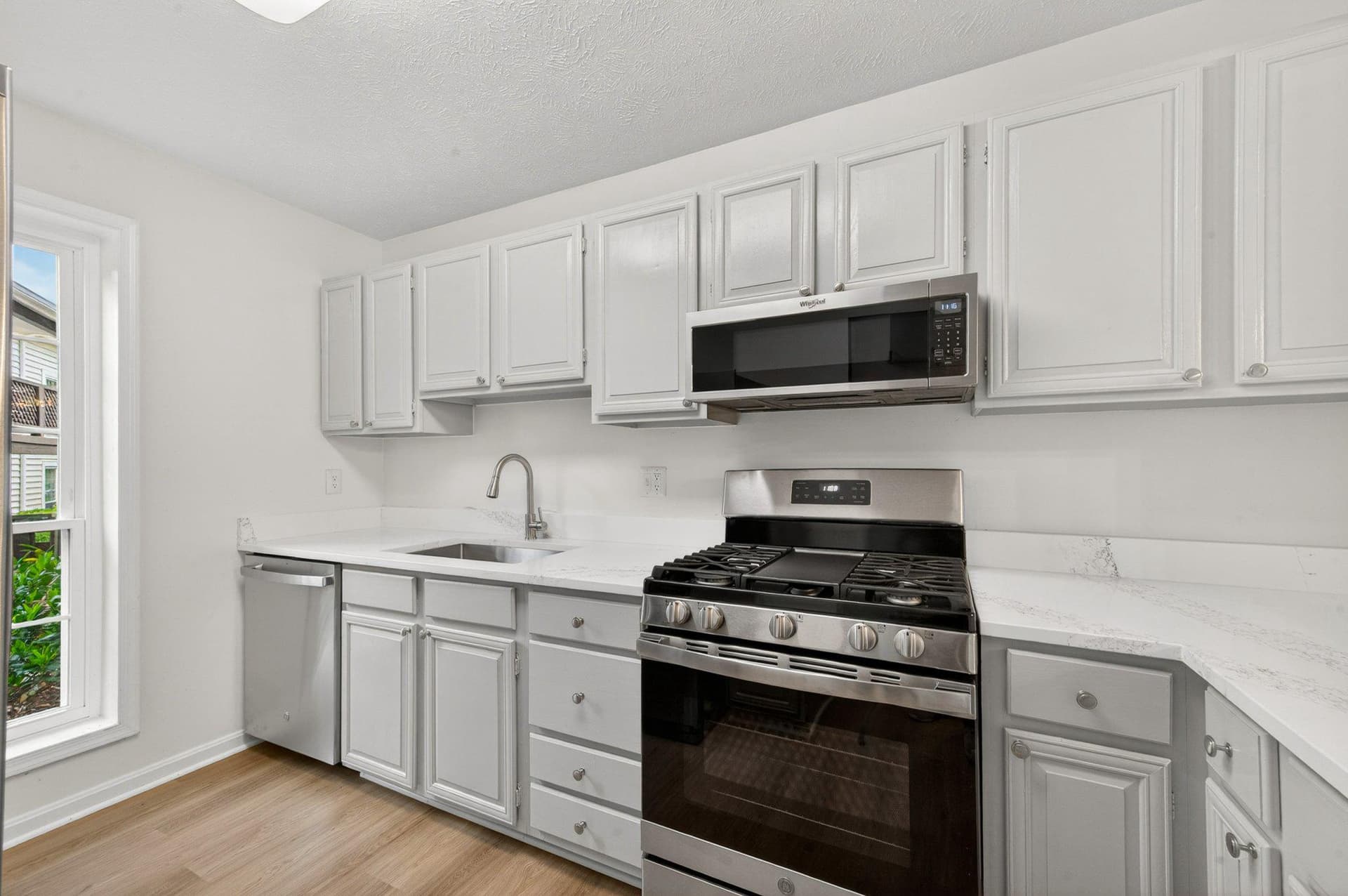 10146 Oakton Terrace Road #10146 photo 6
