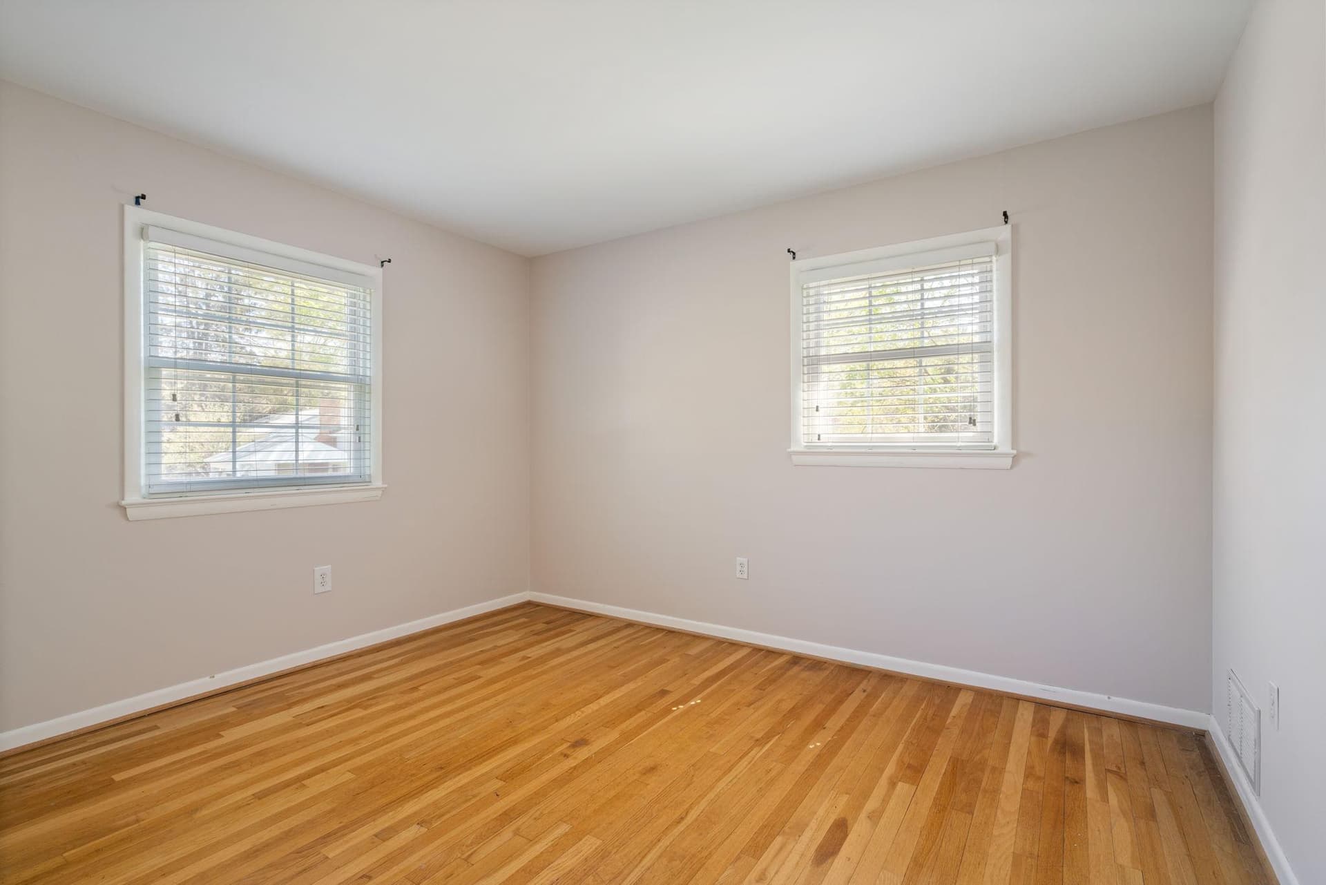 7600 Kingsbury Road photo 13