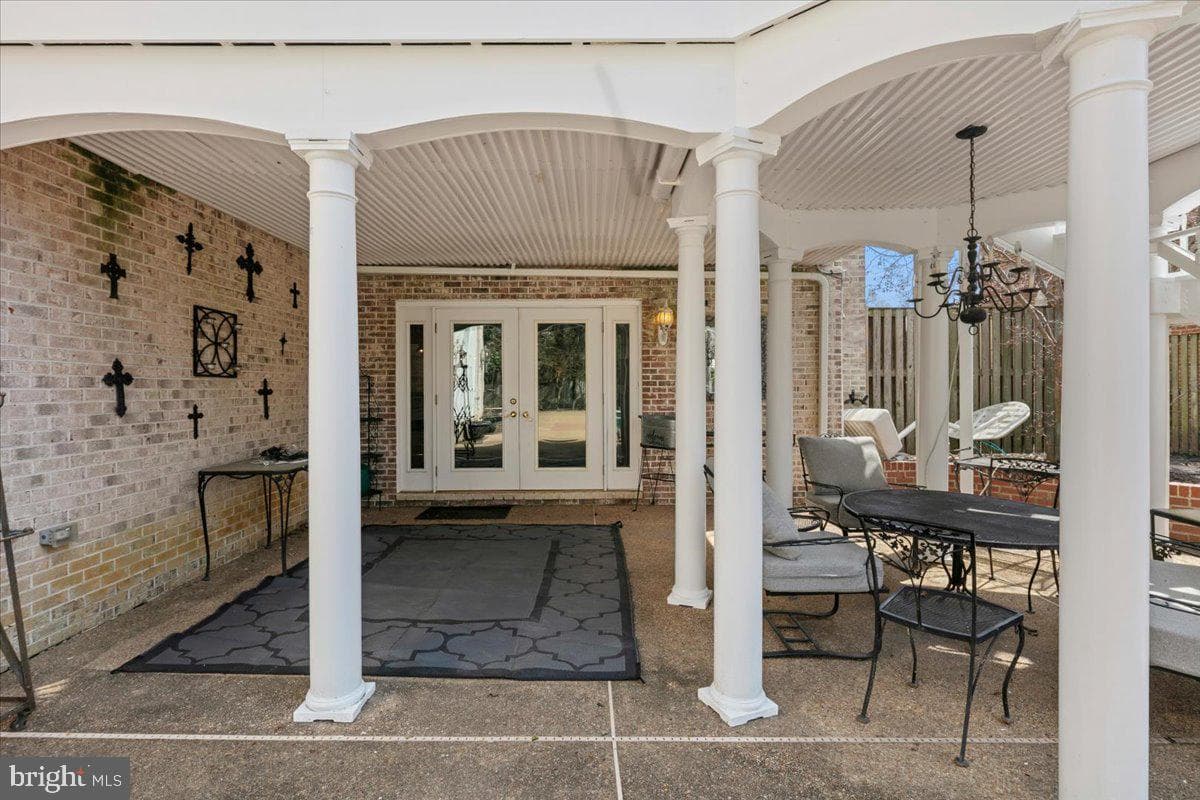 9498 Lynnhall Place photo 60