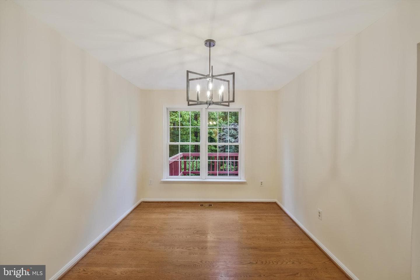 6274 Walkers Croft Way photo 13