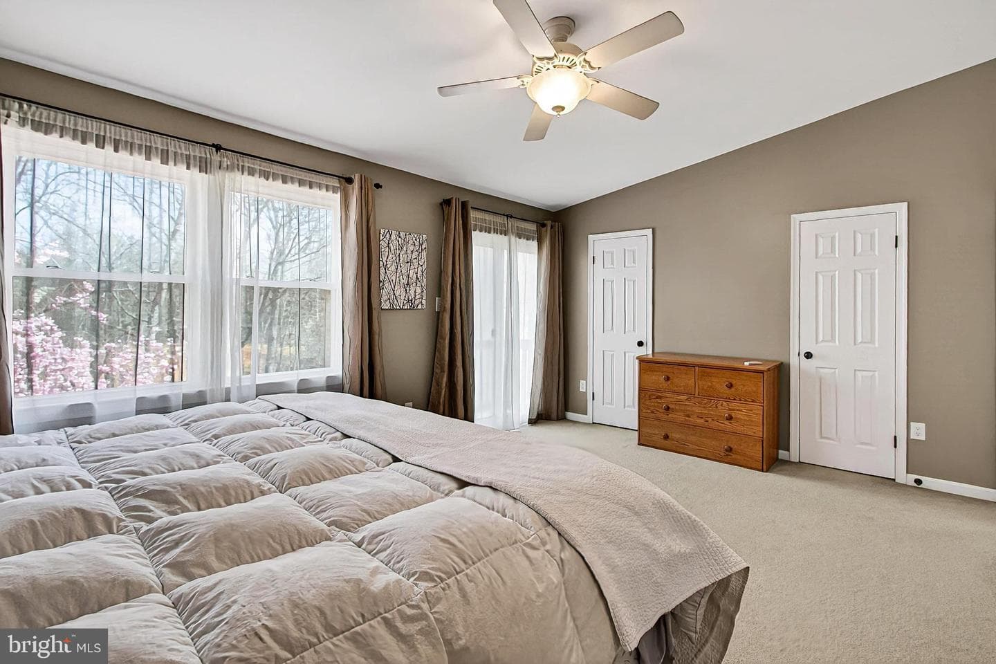 7923 Valleyfield Drive photo 24