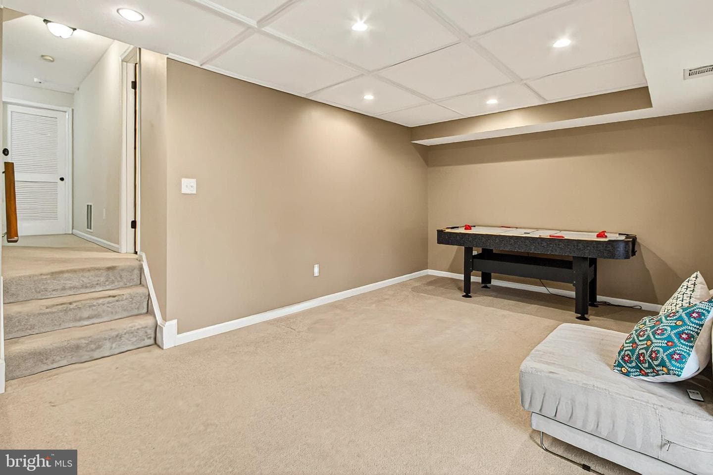 7923 Valleyfield Drive photo 32