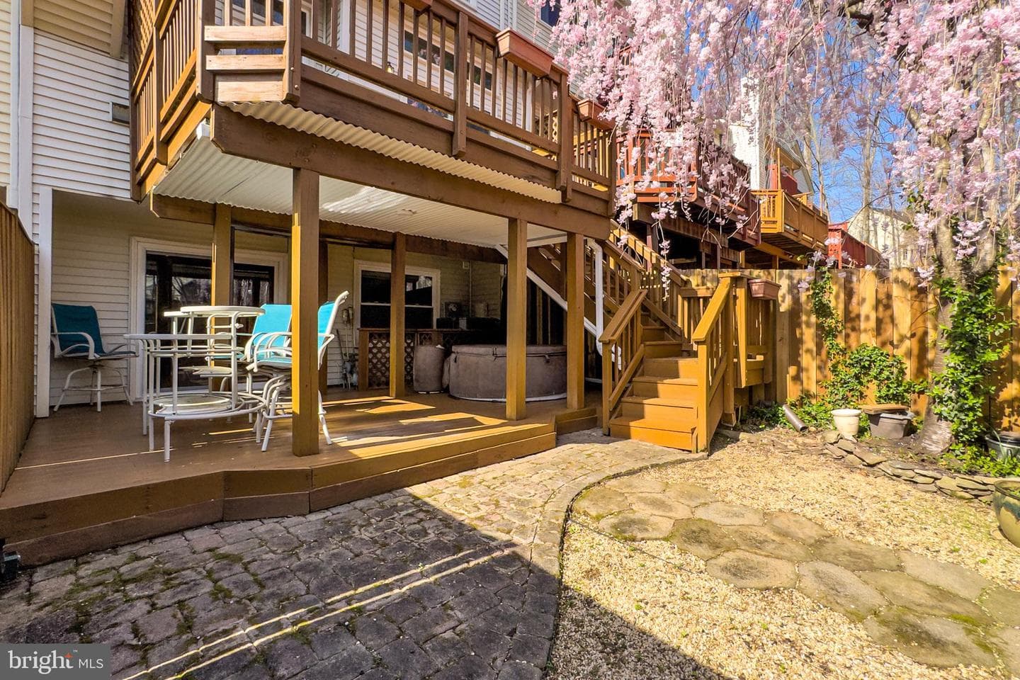 7923 Valleyfield Drive photo 37