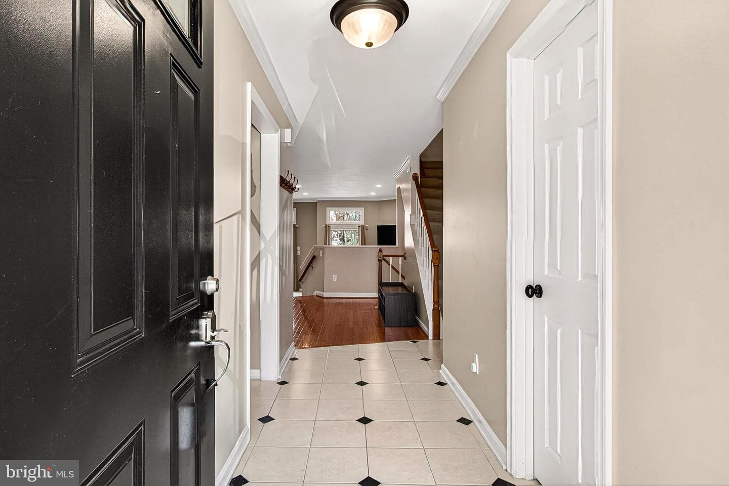 7923 Valleyfield Drive photo 4