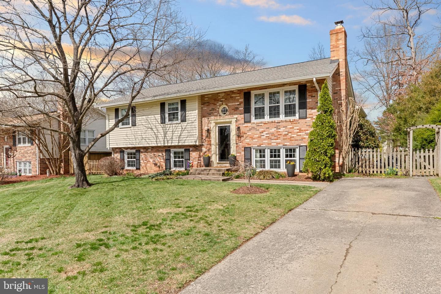 15014 Tarleton Drive photo 4