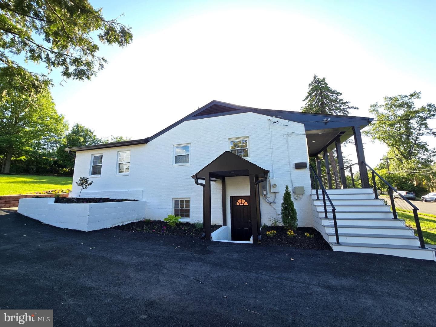 6065 Munson Hill Road photo 3