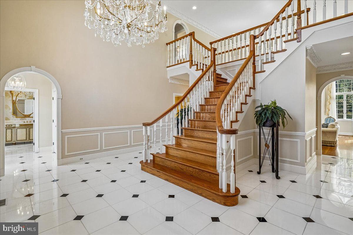 8013 Greenwich Woods Drive photo 27