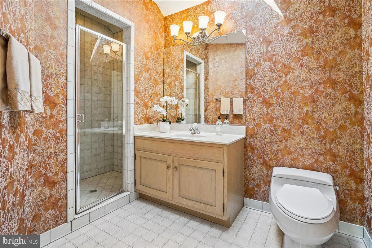 8013 Greenwich Woods Drive photo 73